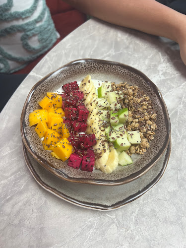 Comentarii opinii despre Cafe Delight Phuket Old Town