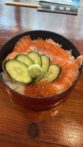 Opinii despre อุโอเทรุซุยซัน ซูชิ ภูเก็ต– ราไวย์ บีช în อำเภอเมืองภูเก็ต - การบริการอาหารและที่พัก