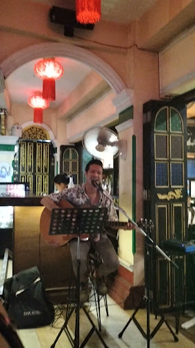 Comentarii opinii despre MEETING POINT