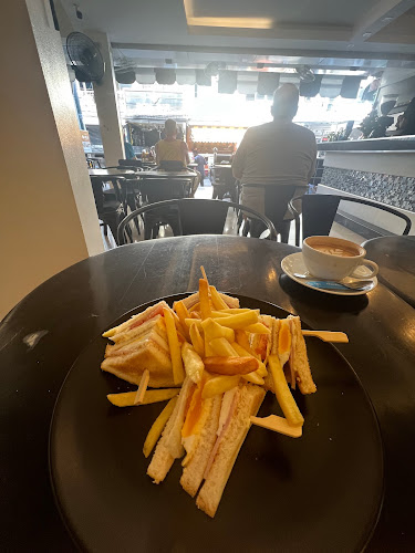 At All Cafe - อำเภอบางละมุง