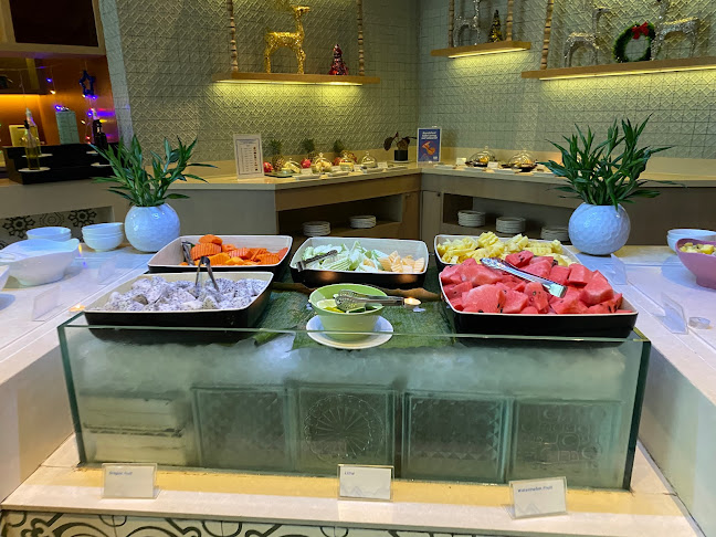 Opinii despre Sea Breeze Cafe în อำเภอกะทู้ - การบริการอาหารและที่พัก