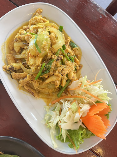 Comentarii opinii despre Red Chair