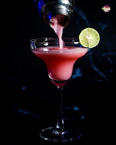 Opinii despre Mojitobar Patong Phuket în อำเภอกะทู้ - การบริการอาหารและที่พัก