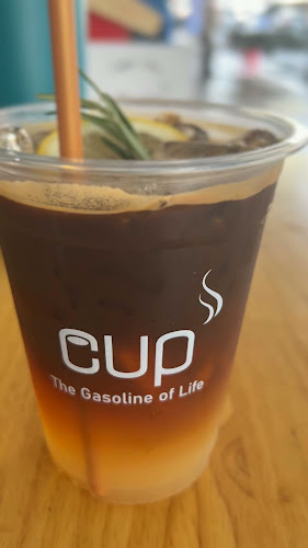CUPSs Coffee shop 咖啡店 ร้านกาแฟคัพส์