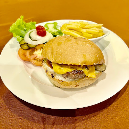 Thunder Bar Phuket - อำเภอเมืองภูเก็ต