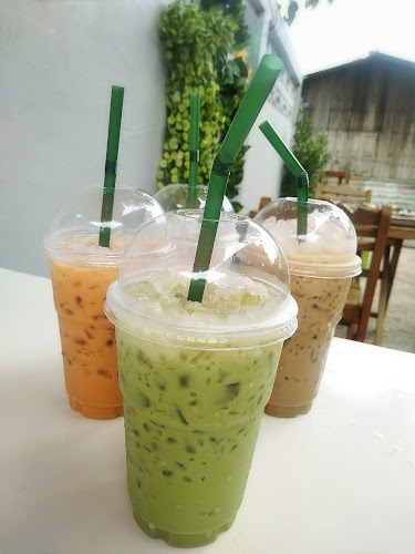 เตี๋ยวไทยโบราณใต้ต้นจันเจ๊แป๋ม