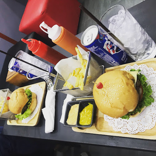 Comentarii opinii despre Metro Fast Food مترو