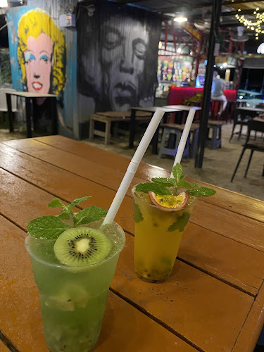 Opinii despre On Street Bar în อำเภอเกาะสมุย - การบริการอาหารและที่พัก