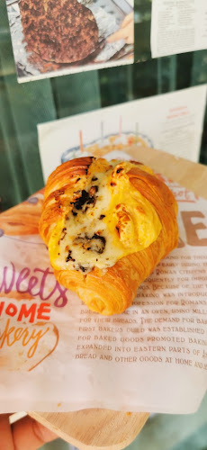 40/5 ทางเข้าหมู่บ้านพูนทรัพย์ ถ. หลวงพ่อแช่ม ตำบล ฉลอง เมือง ภูเก็ต 83130