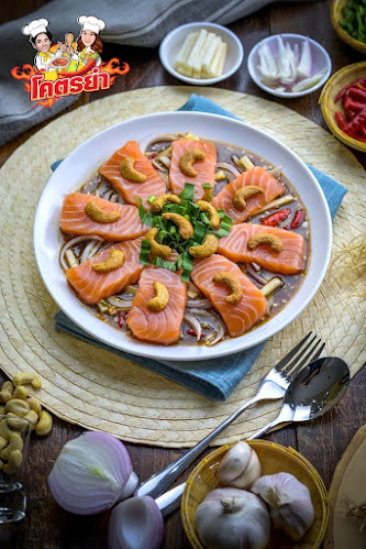 Comentarii opinii despre โคตรยำ ทองหล่อ khoadyum Thonglor