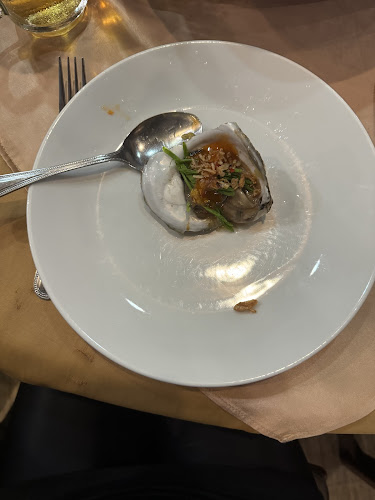 ภัตตาคารเสวย - การบริการอาหารและที่พัก