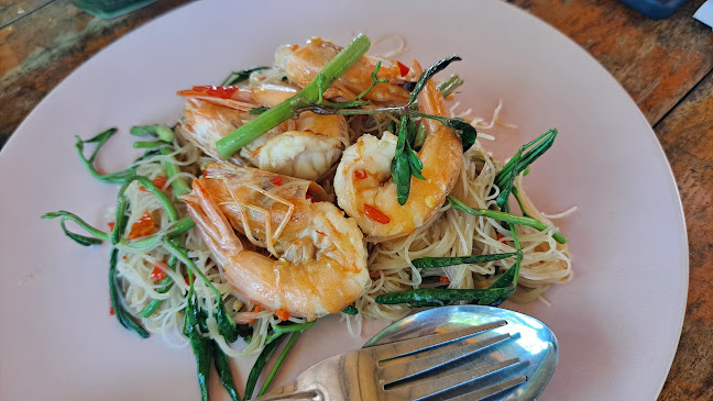 Opinii despre ตะแคงเรือ เตี๋ยวเรืออยุธยา în อำเภอบางบัวทอง - การบริการอาหารและที่พัก