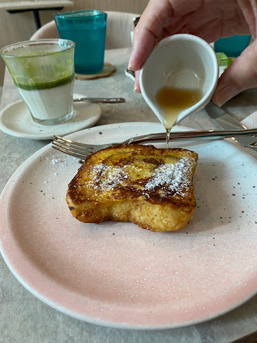 Comentarii opinii despre Cafe Delight Phuket Old Town