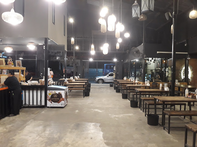 ครัว คุณยายแว่น - อำเภอบางละมุง