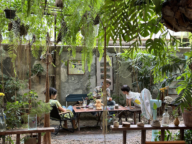 อิงอาศัย - เมือง