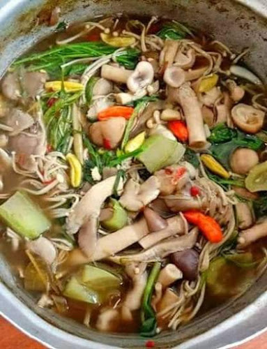 ร้านส้มตำป.ปลารสเด็ดเผ็ดจังหู้ - การบริการอาหารและที่พัก