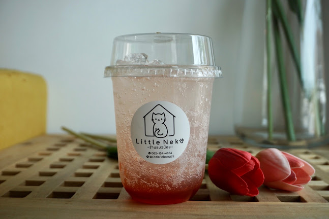 Little Neko Café - การบริการอาหารและที่พัก