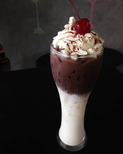 หนึ่งสยาม คอฟฟี่ คาเฟ่ และอาหาร - อำเภอกระทุ่มแบน