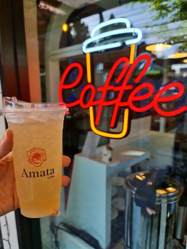 Amata Coffee อมตะ คอฟฟี่ 17 - การบริการอาหารและที่พัก