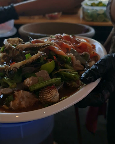 ตำเหลาข้าวเหนียว