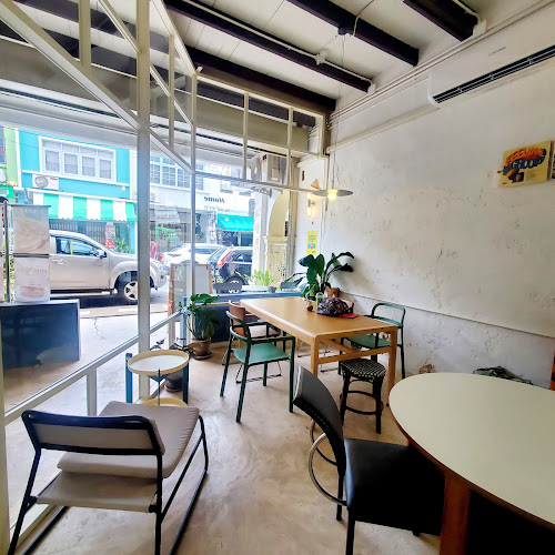 ไม้น้ำคาเฟ่ - กาแฟและต้นไม้น้ำ - อำเภอเมืองภูเก็ต