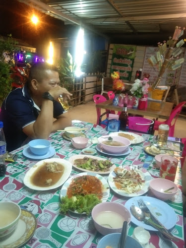 มีตังค์ข้าวต้ม สาขา 2 - การบริการอาหารและที่พัก