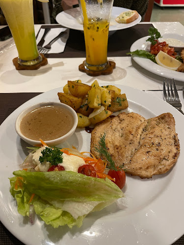 643 ถนน ปฏัก ตำบล กะรน อำเภอเมืองภูเก็ต ภูเก็ต 83100