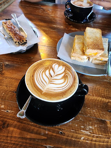 Opinii despre Coffee Farm Rayong în อำเภอเมืองระยอง - การบริการอาหารและที่พัก