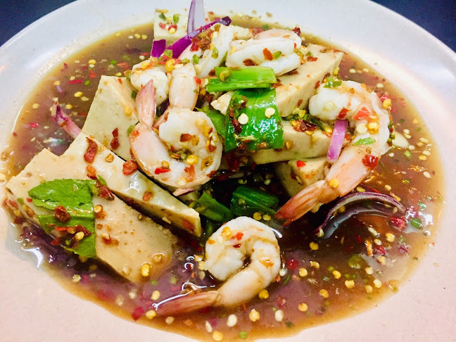 Opinii despre ตุ๊ดตำยำแซ่บ สาขาโคราชสุรนารีวิลล์บ้านเกาะ în อำเภอเมืองนครราชสีมา - การบริการอาหารและที่พัก