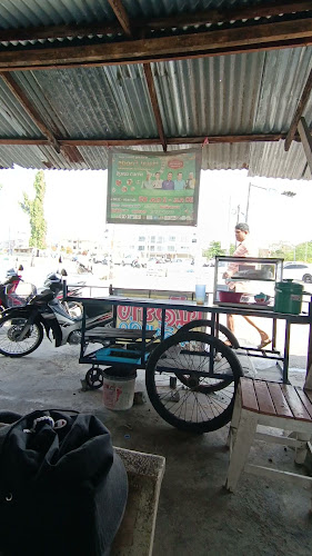 Opinii despre ศูนย์รวมอาหารอิสลามแยกทางรถไฟ พัทยา în อำเภอบางละมุง - การบริการอาหารและที่พัก