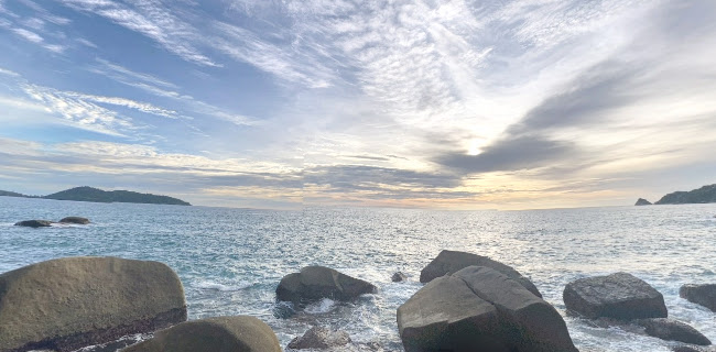 คาเฟ่ ภูเก็ต วิวพอยท์ - การบริการอาหารและที่พัก