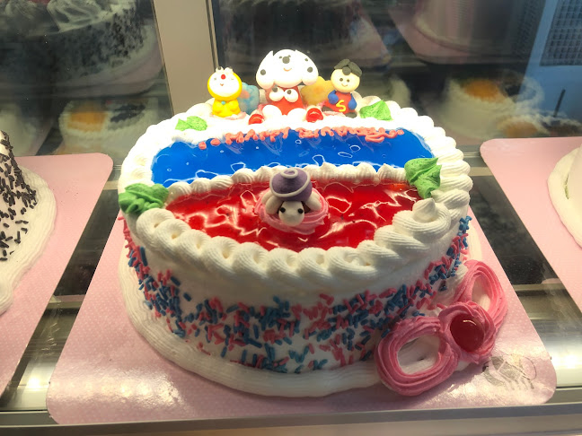 โบ๊ท&แจงเบอเกอรี่โฮมเมด - การบริการอาหารและที่พัก