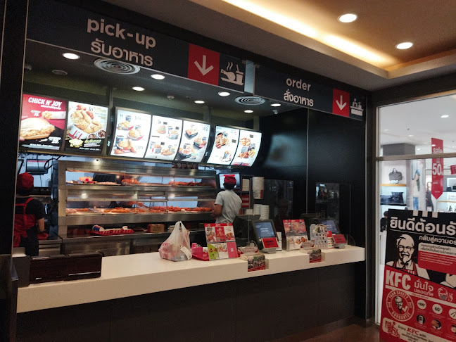 Opinii despre KFC ROBINSON CHANTHABURI în อำเภอเมืองจันทบุรี - การบริการอาหารและที่พัก