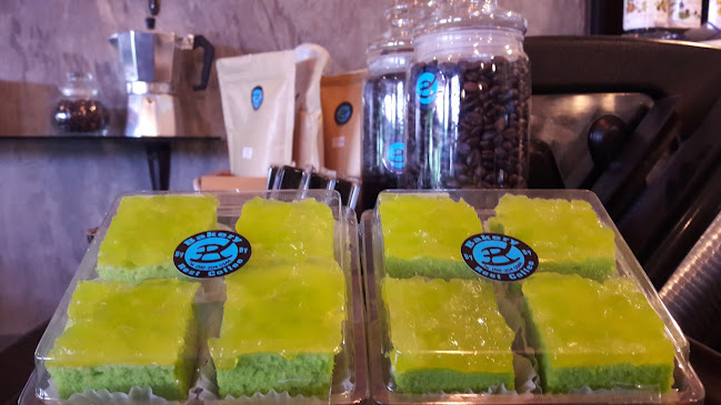 Rest Coffee : ที่พักคนรักกาแฟ - การบริการอาหารและที่พัก