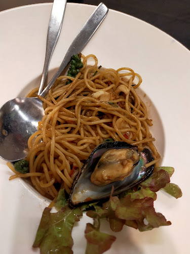 บิงซูนม6 - การบริการอาหารและที่พัก