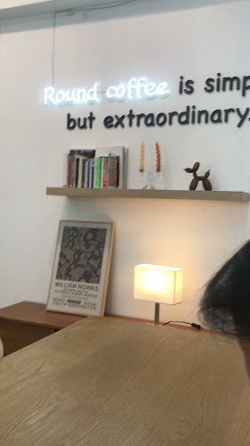 Opinii despre Round coffee în อำเภอหาดใหญ่ - การบริการอาหารและที่พัก