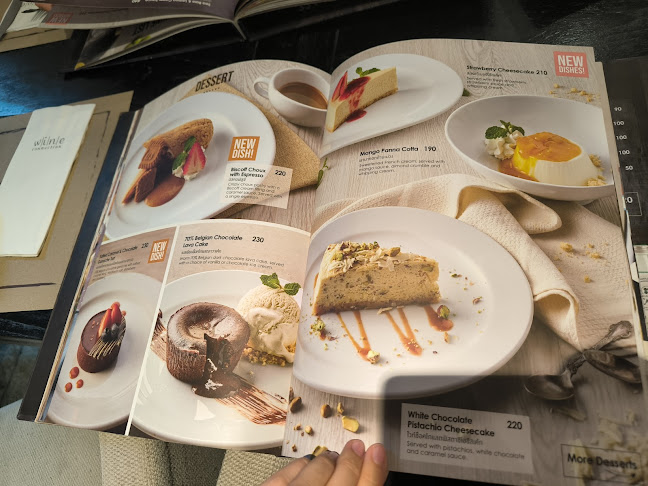 Opinii despre Wine Connection BZenter Rawai în อำเภอเมืองภูเก็ต - การบริการอาหารและที่พัก