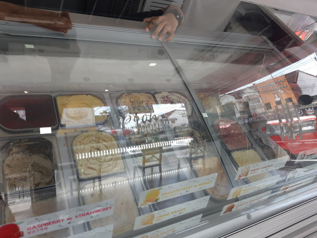 191, 44 ถ. ราษฏร์อุทิศ 200 ปี ตำบลป่าตอง อำเภอกะทู้ ภูเก็ต 83150