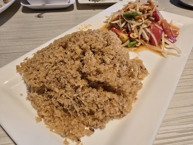 นิตยาไก่ย่าง สาขาแยกสะพานพระนั่งเกล้า - การบริการอาหารและที่พัก