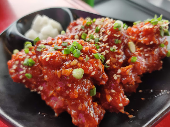 Opinii despre คอมเบโพจา GeonbaePocha Korean Restaurant în เมือง - การบริการอาหารและที่พัก