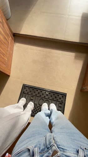 Manina Brunch&Bar - Patong Restaurant - อำเภอกะทู้