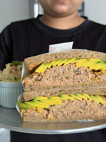 100/37, 1 soi luang for, Soi Luang Pramern, ตำบลเชิงทะเล อำเภอถลาง ภูเก็ต 83110