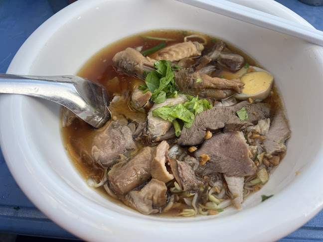 Opinii despre ร้านก๋วยจั๊บแห่งความสุข Happy Noodle în อำเภอหาดใหญ่ - การบริการอาหารและที่พัก