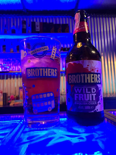 Blacked Out - เมือง