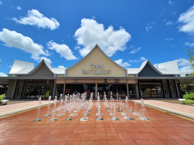 เชสเตอร์ (เซ็นทรัล วิลเลจ) - การบริการอาหารและที่พัก