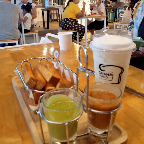 จันท์ปัง Chan pang - การบริการอาหารและที่พัก