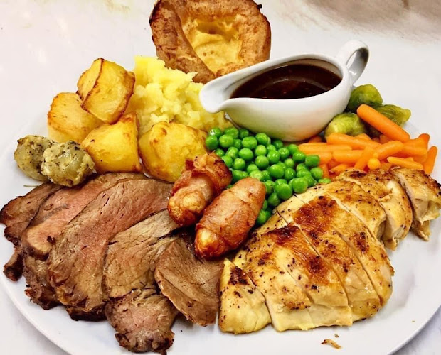 แฟnบอยส์ คาเฟ่ & เรสเตอรองท์ - อำเภอกะทู้