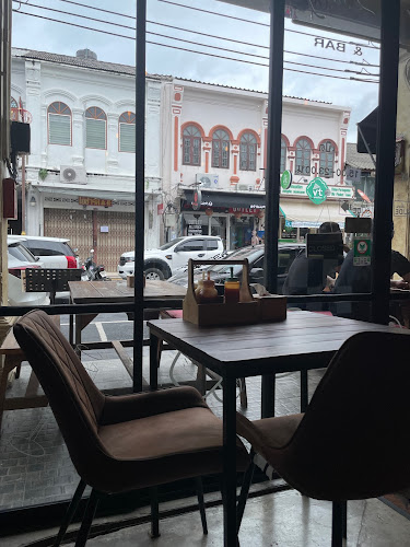 Juicy Lucy Burger and Bar - อำเภอเมืองภูเก็ต