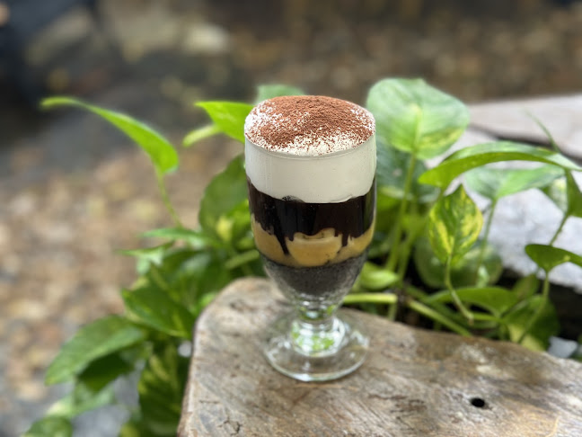 อิงอาศัย - เมือง