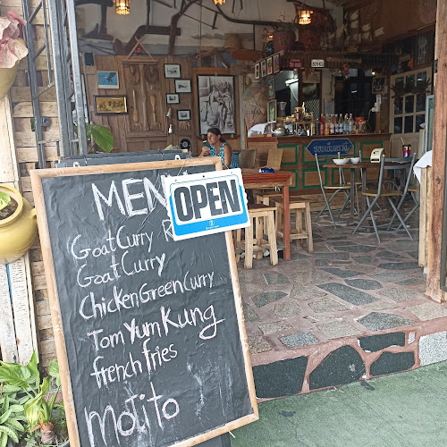 Opinii despre Ruay wai Kitchen ครัวรวยไว în อำเภอเมืองภูเก็ต - การบริการอาหารและที่พัก